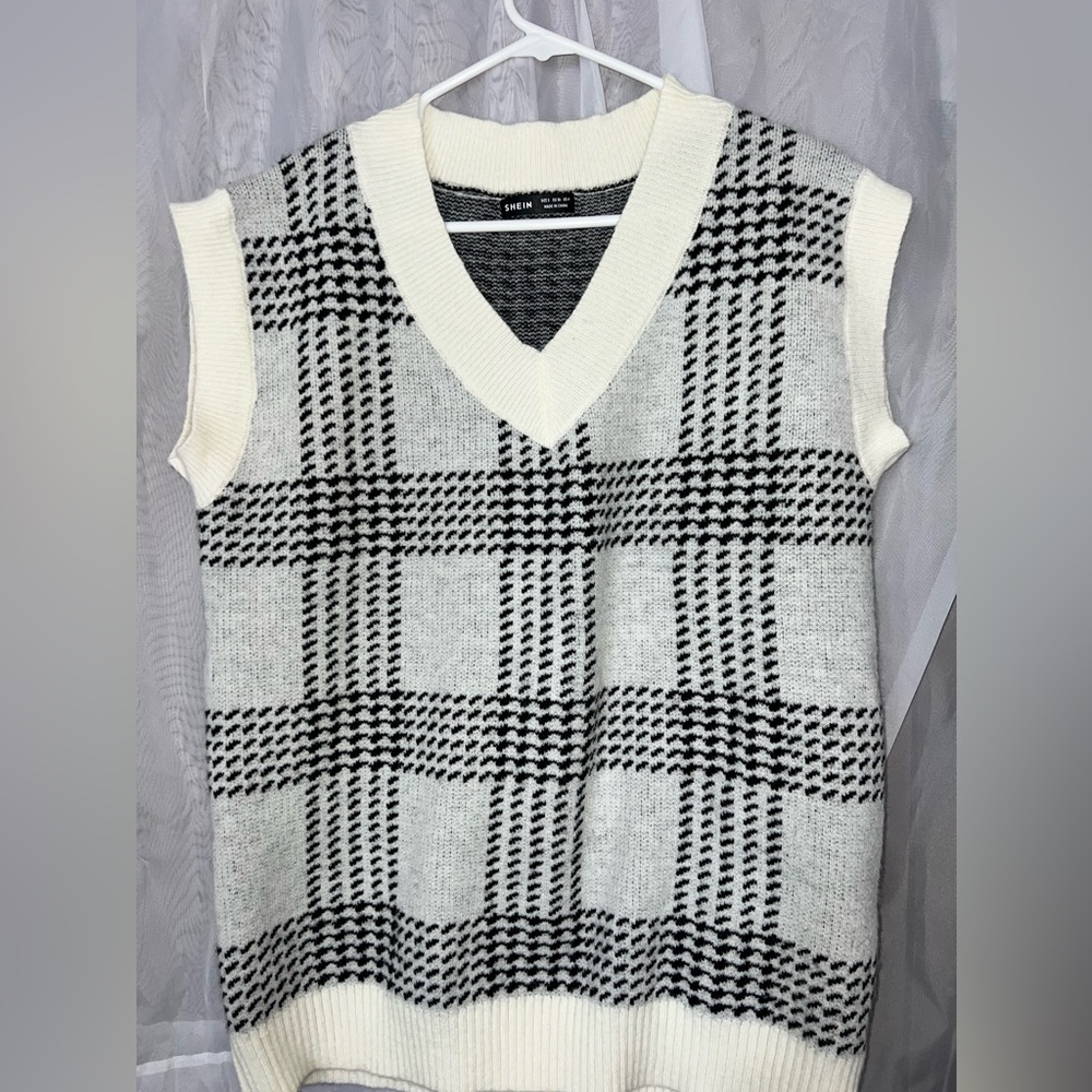 Sweater Vest